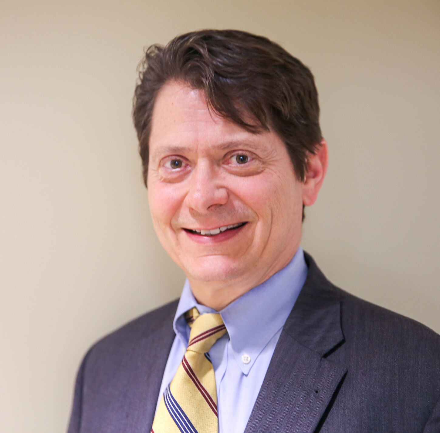 Dr. Robert Oliverio